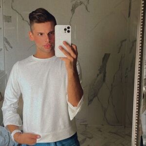 Meet your Posher, Anthony